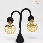 Aretes Forma de Concha Dorado Bañado en Oro
