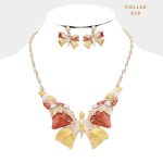 Collar Statement Dorado con Dije Mariposa