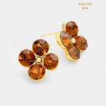 Aretes Topos Flor Dorada con Cristales Chocolates