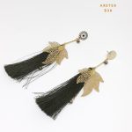 Aretes Tassel Verde con Detalle Filigrana Dorado