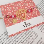 Pulsera Hilo Fucsia con Beads y Diamond dije